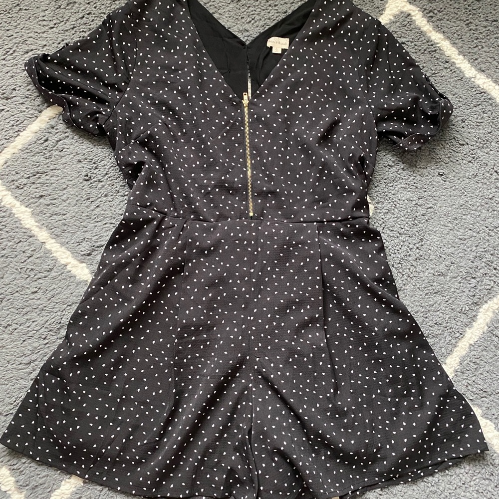 Black and white romper size large